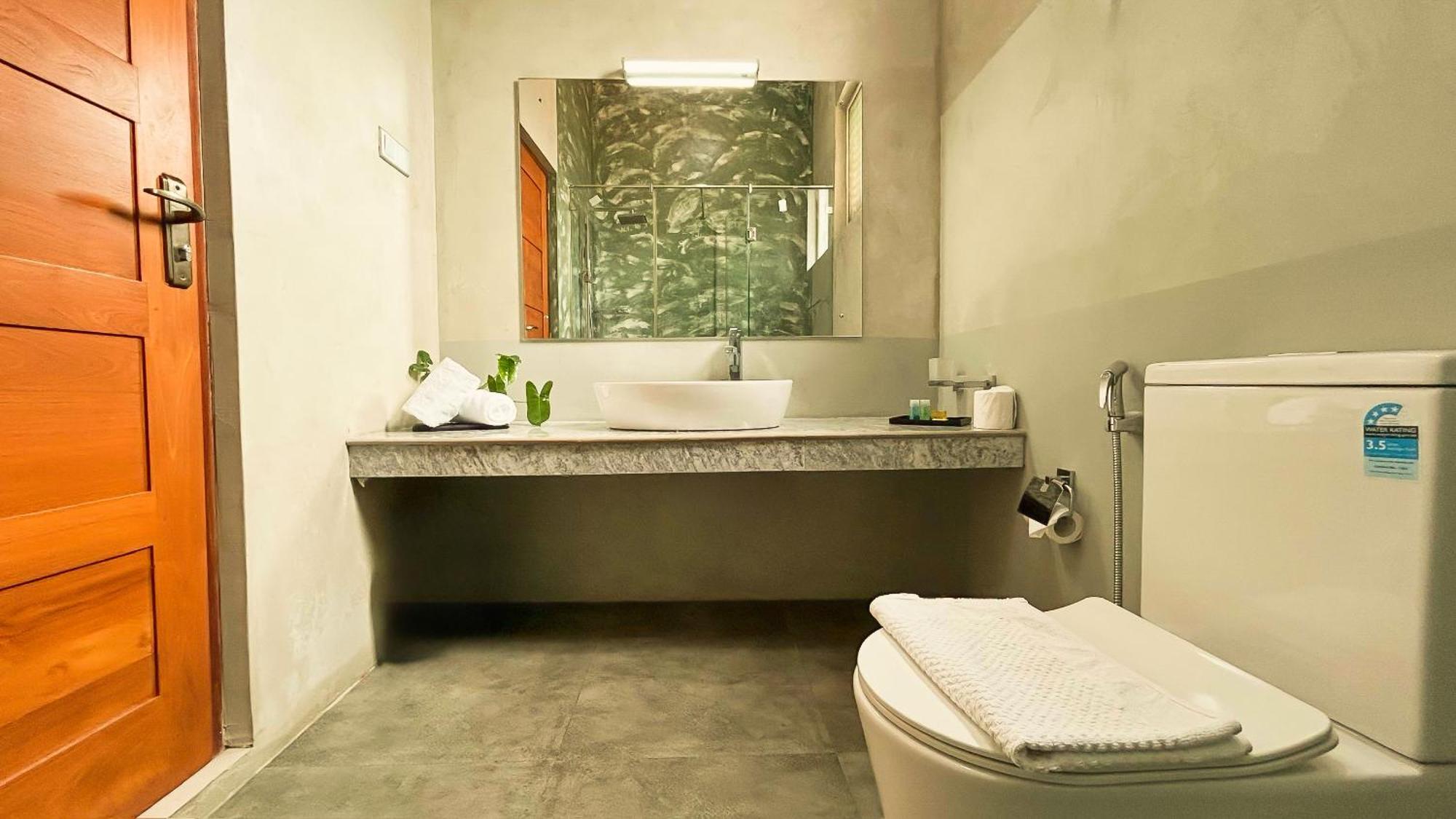 Hotel J Leaf By Blue Bird 3*